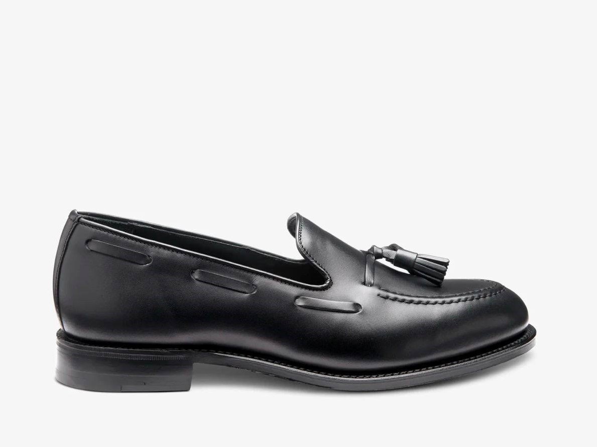 Loake Russell Black Calf Leather — мъжки обувки с лична проба във Варна