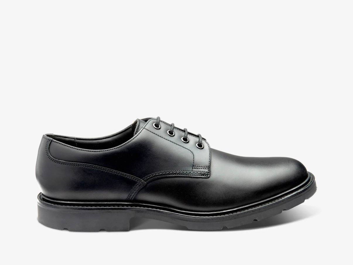 Loake Ryde Black Waxy Leather — мъжки обувки с лична проба във Варна