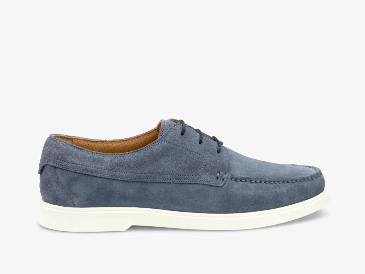 Loake Sardinia Light Blue Suede — мъжки обувки с лична проба във Варна